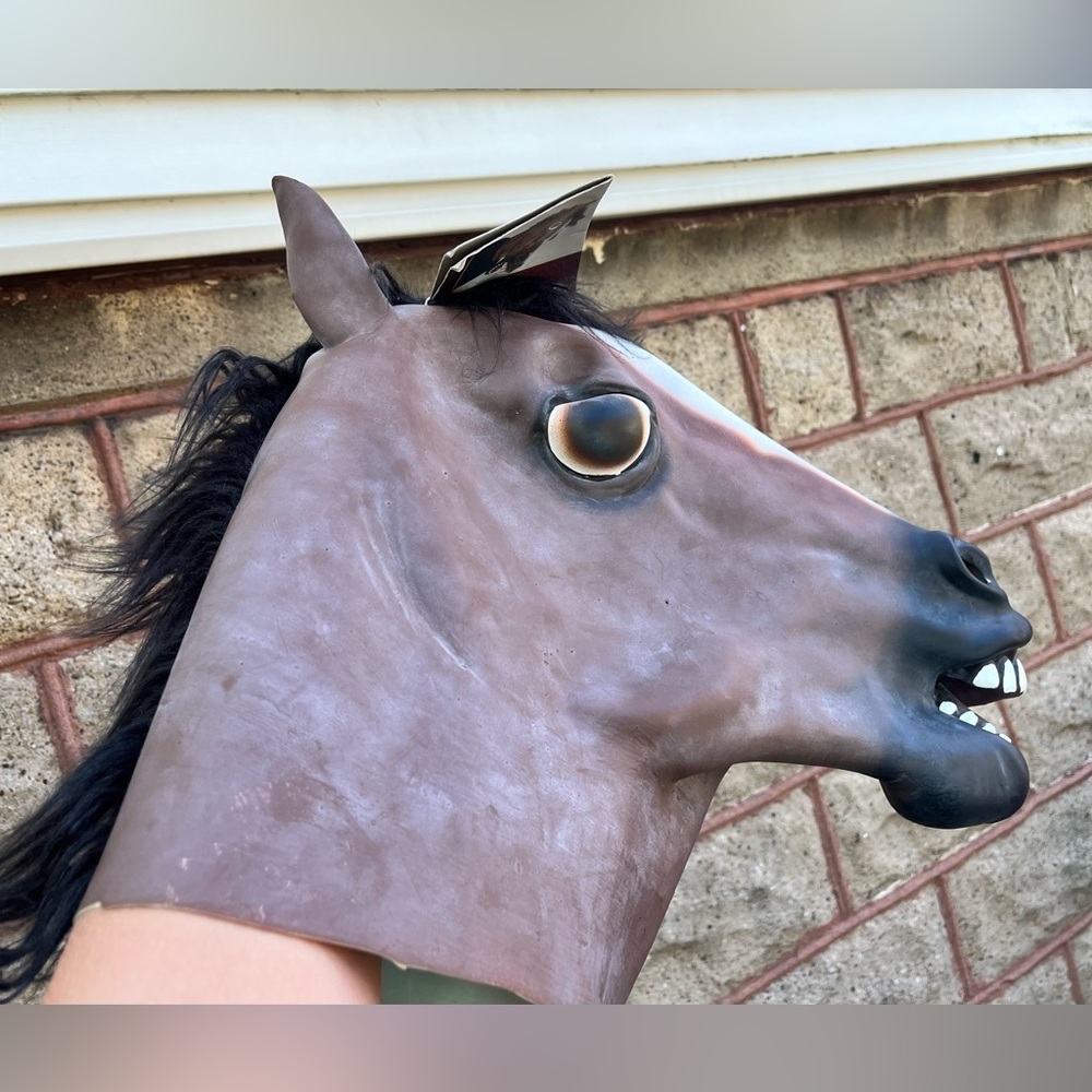 NWT horse head mask - Halloween rubber